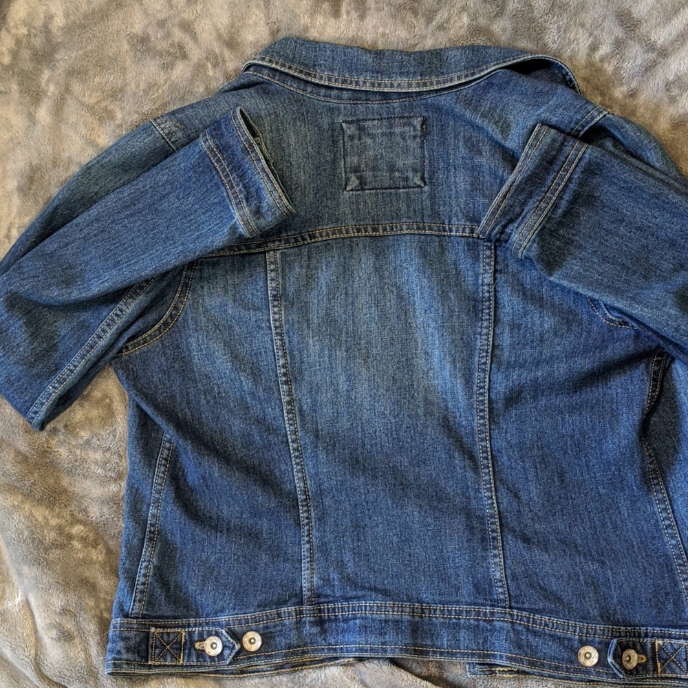 Jean Jacket - Picture 3 of 4